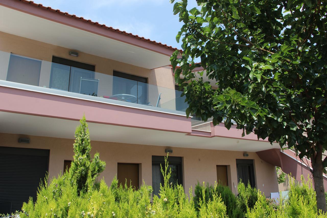Polychrono Apartments ภายนอก รูปภาพ